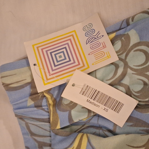 LulaRoe Ladies Skirt New With Tags - Picture 2 of 6